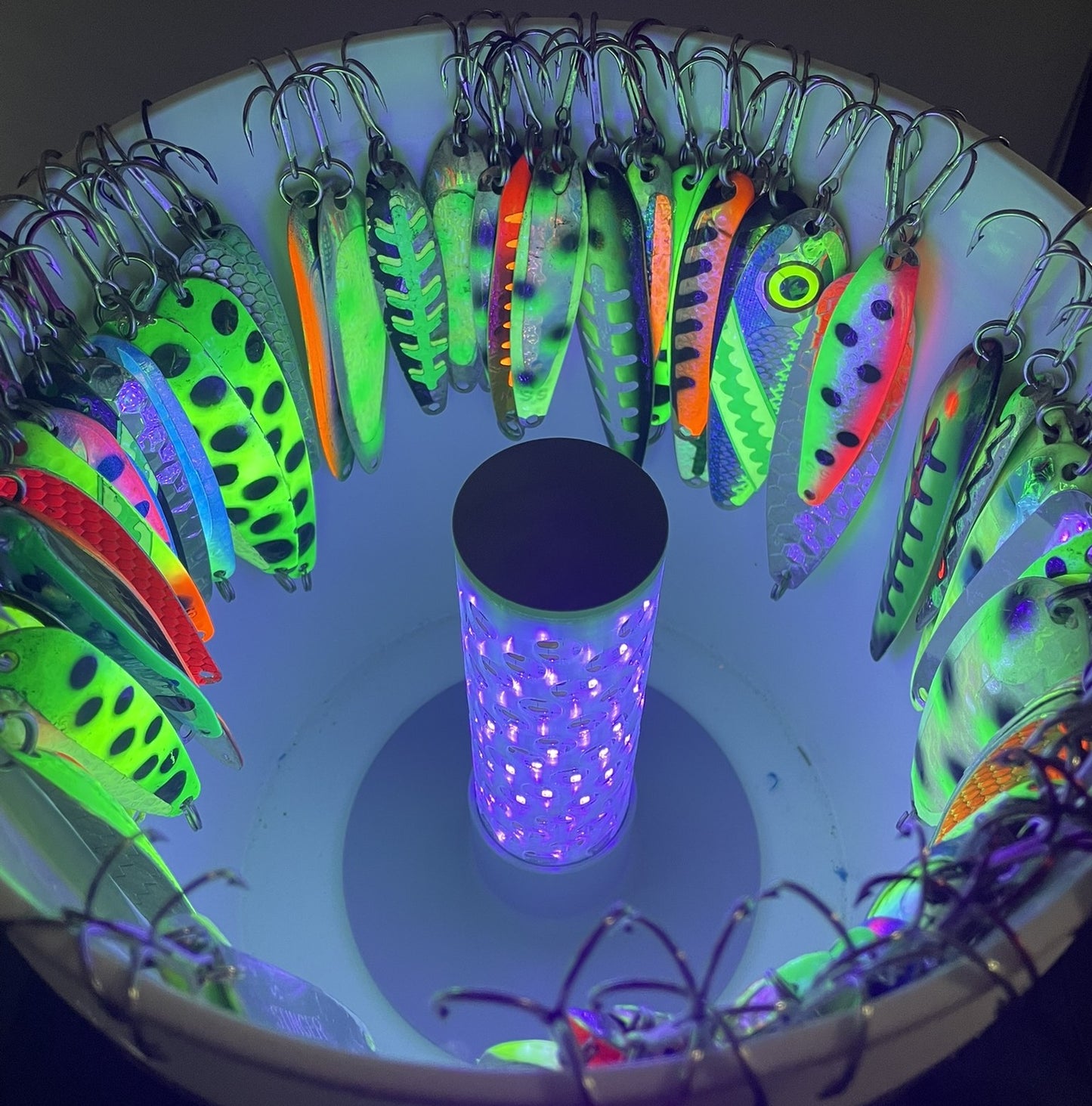 The Glow Can (360 Degree UV Light for Charging Lures)