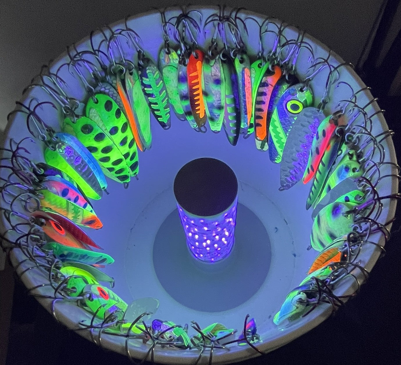 The Glow Can (360 Degree UV Light for Charging Lures)