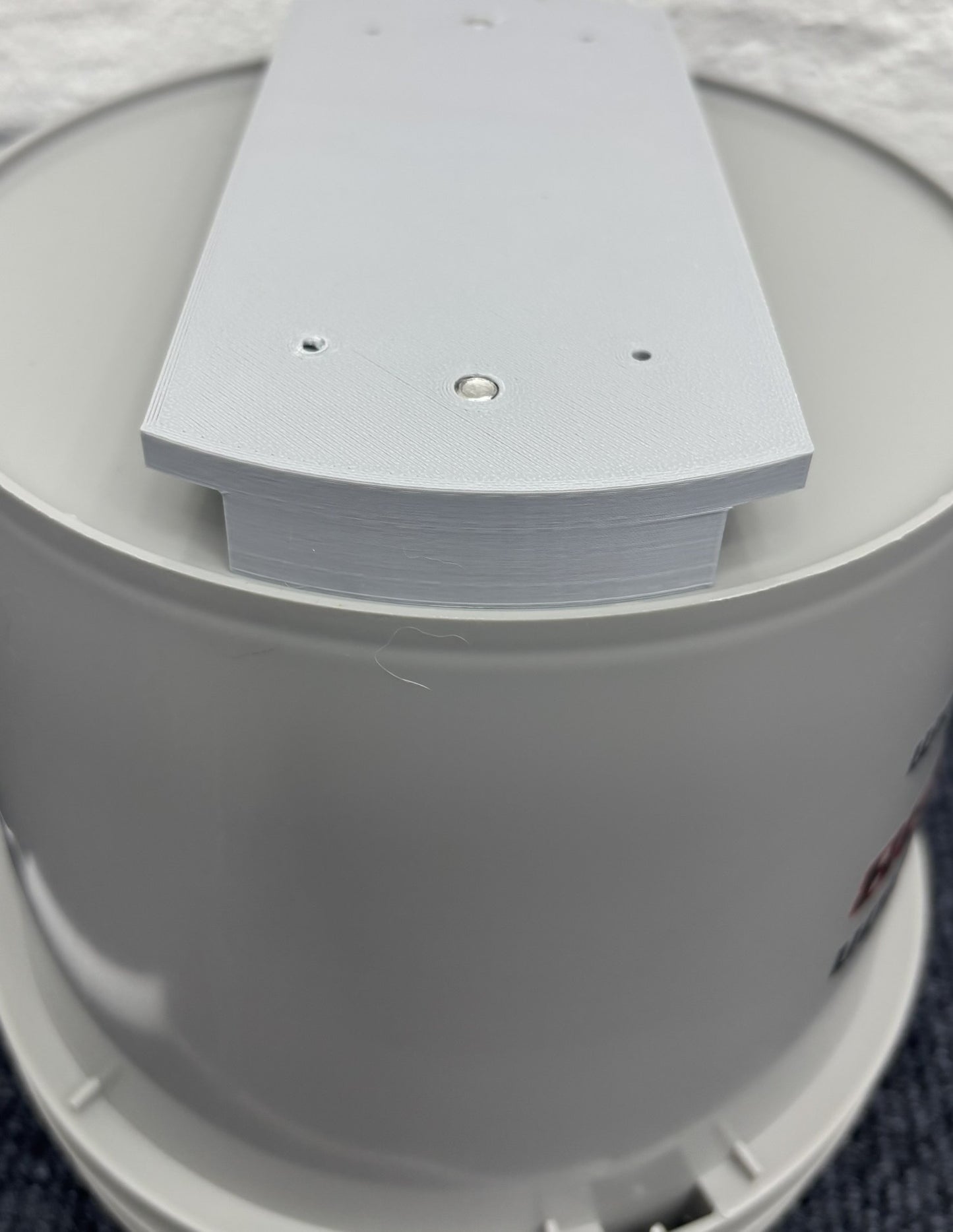 The Track Mount 1 Gallon Bucket